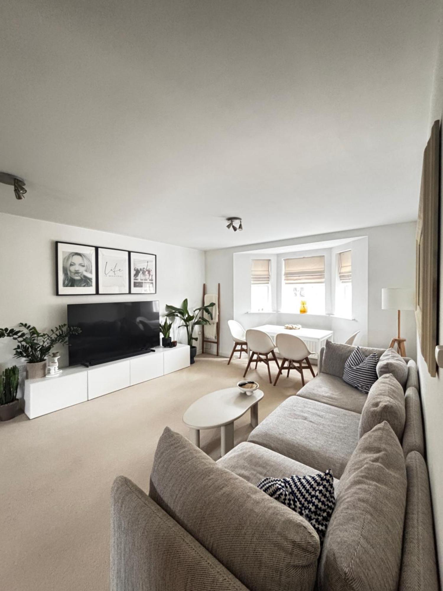 Delux Room With Private Parking, Sleeps 2, Perfect For Cotswold Getaway, Easy A419 Access Blunsdon Экстерьер фото